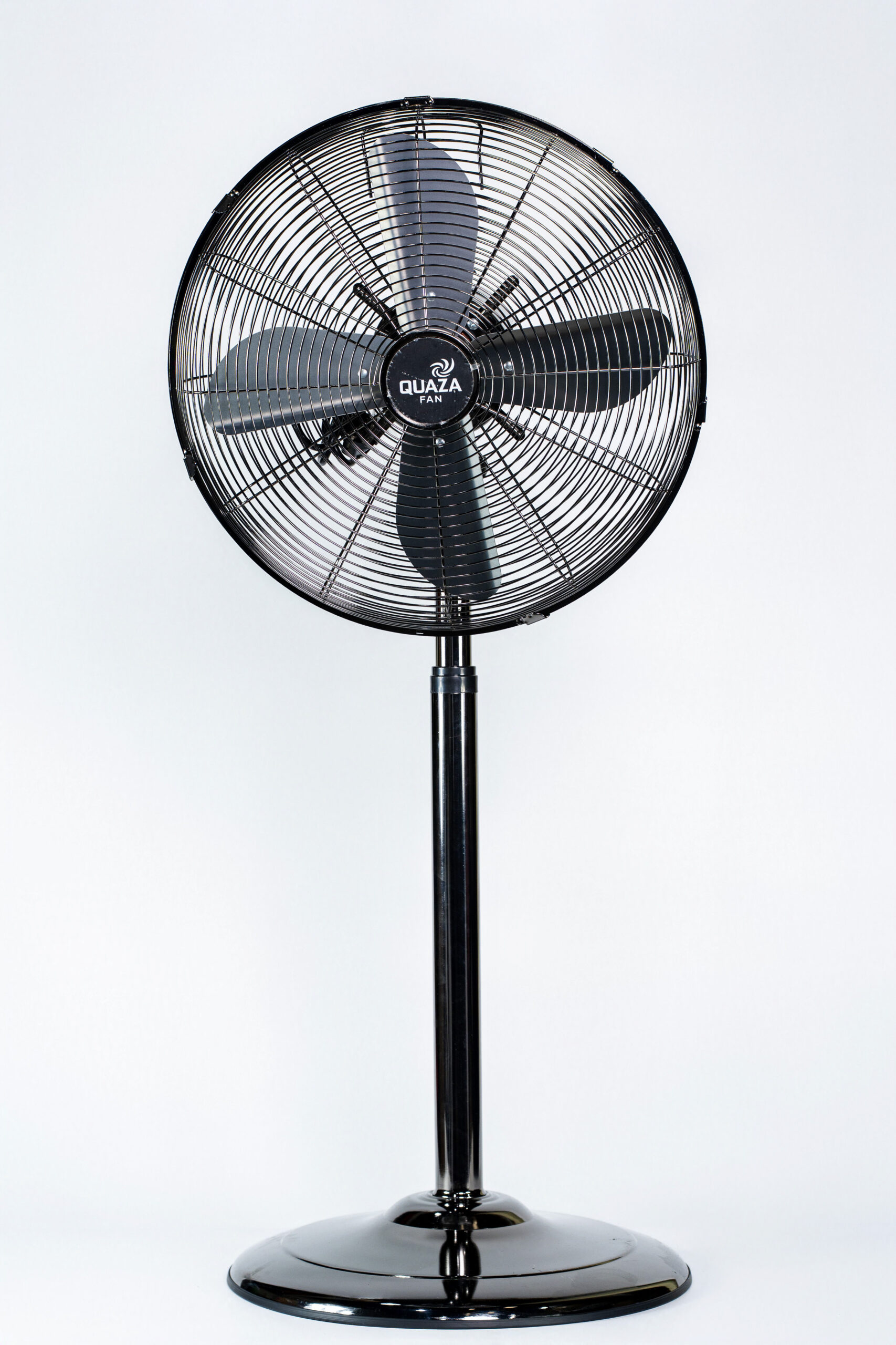 MAX04691 Quạt đứng QUAZA FS-40A-P Đen - Ảnh 1